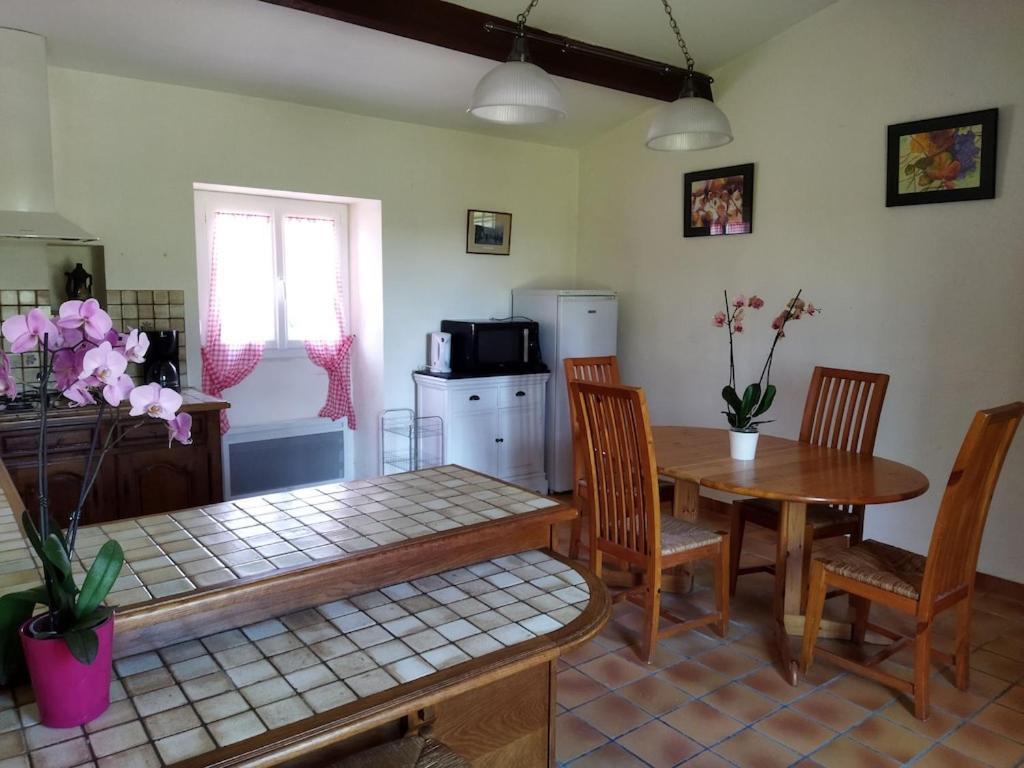 Maison De Campagne Au Coeur D'Un Elevage De Poneys Connemara Le Landreau 외부 사진